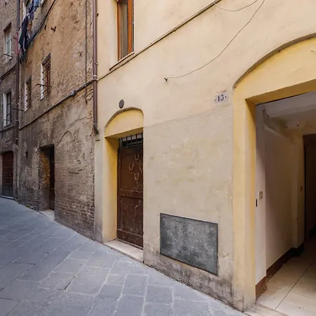 Duomo Chic Apartament *